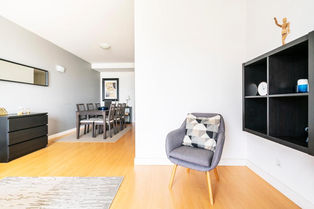 Bright & Spacious 2 Bed Flat 2 Bath W Garage In Lagos Marina Eksteriør billede