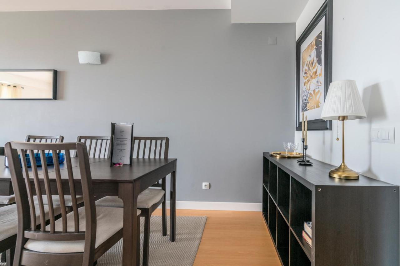 Bright & Spacious 2 Bed Flat 2 Bath W Garage In Lagos Marina Eksteriør billede