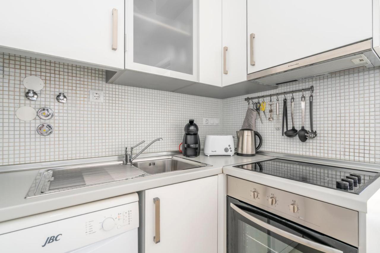 Bright & Spacious 2 Bed Flat 2 Bath W Garage In Lagos Marina Eksteriør billede