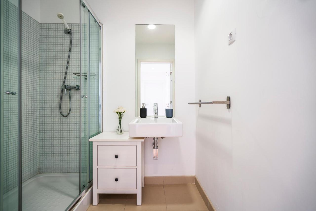 Bright & Spacious 2 Bed Flat 2 Bath W Garage In Lagos Marina Eksteriør billede